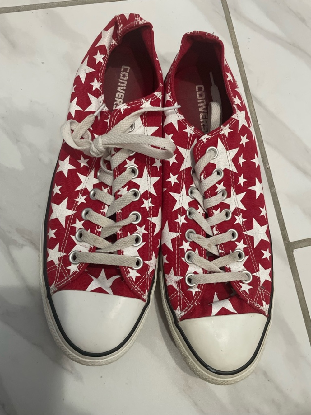 Converse Red Star-Print Low Top Sneakers